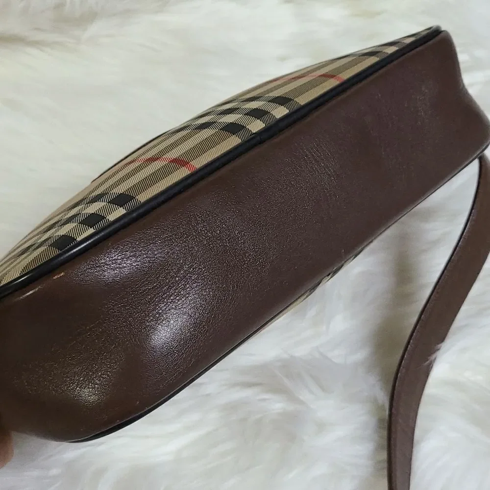 💯Authentic Burberry Shoulder Bag 🍀 - Picture 7 of 15